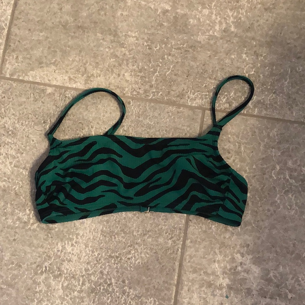 TARGET TRENDY BIKINI TOP